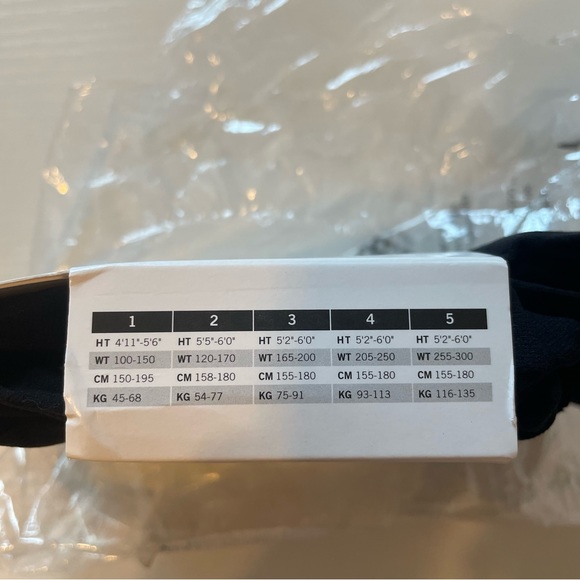 Hue Black Opaque Tights - Picture 7 of 7